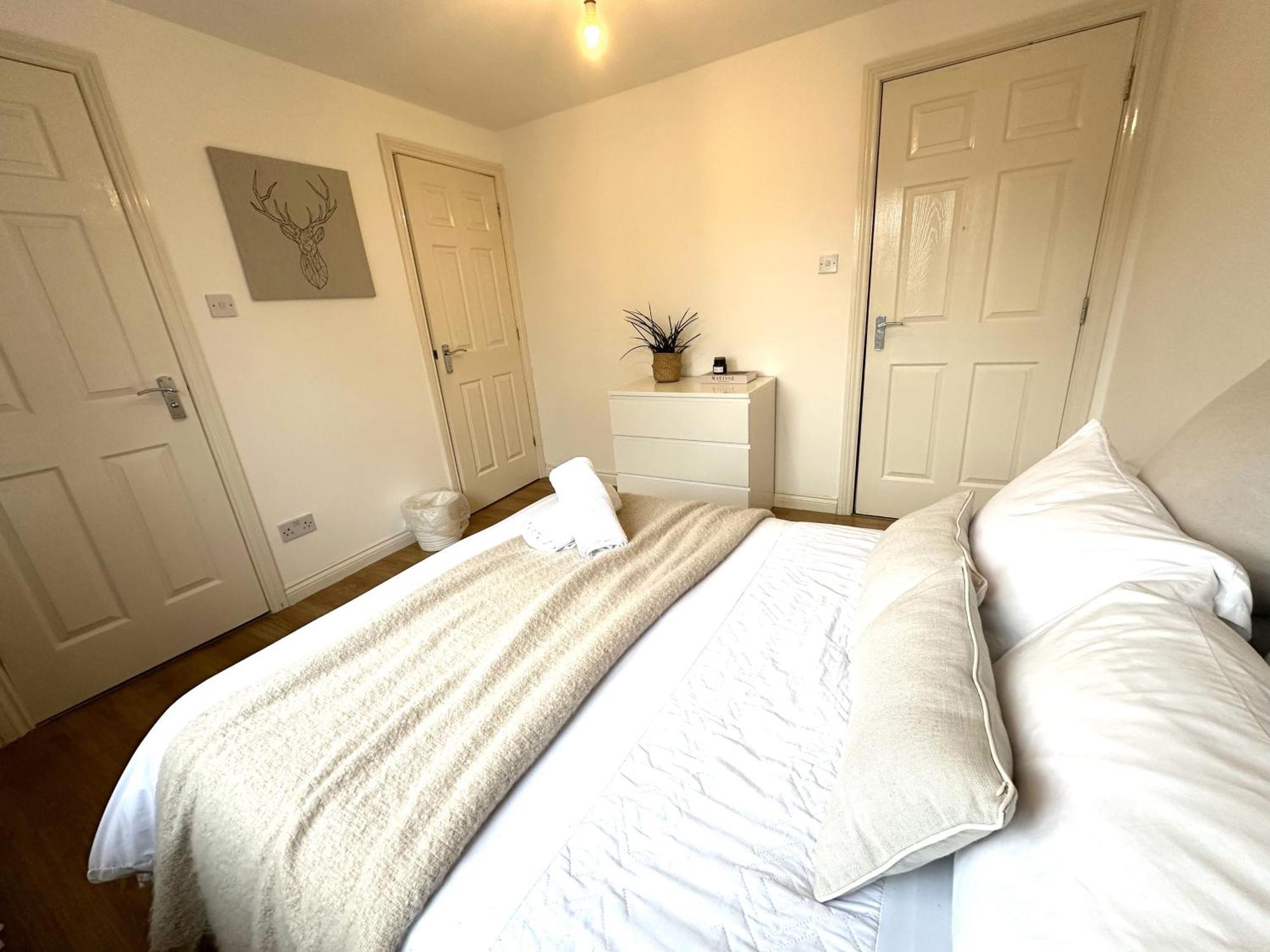 Private Room With En-Suite And Parking In Shared Flat Glasgow Esterno foto